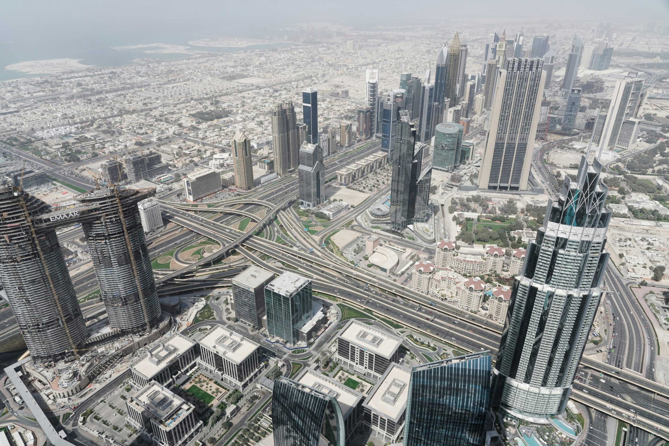 Dubai’s Real Estate Regulations: A Guide to Compliance and Ownership