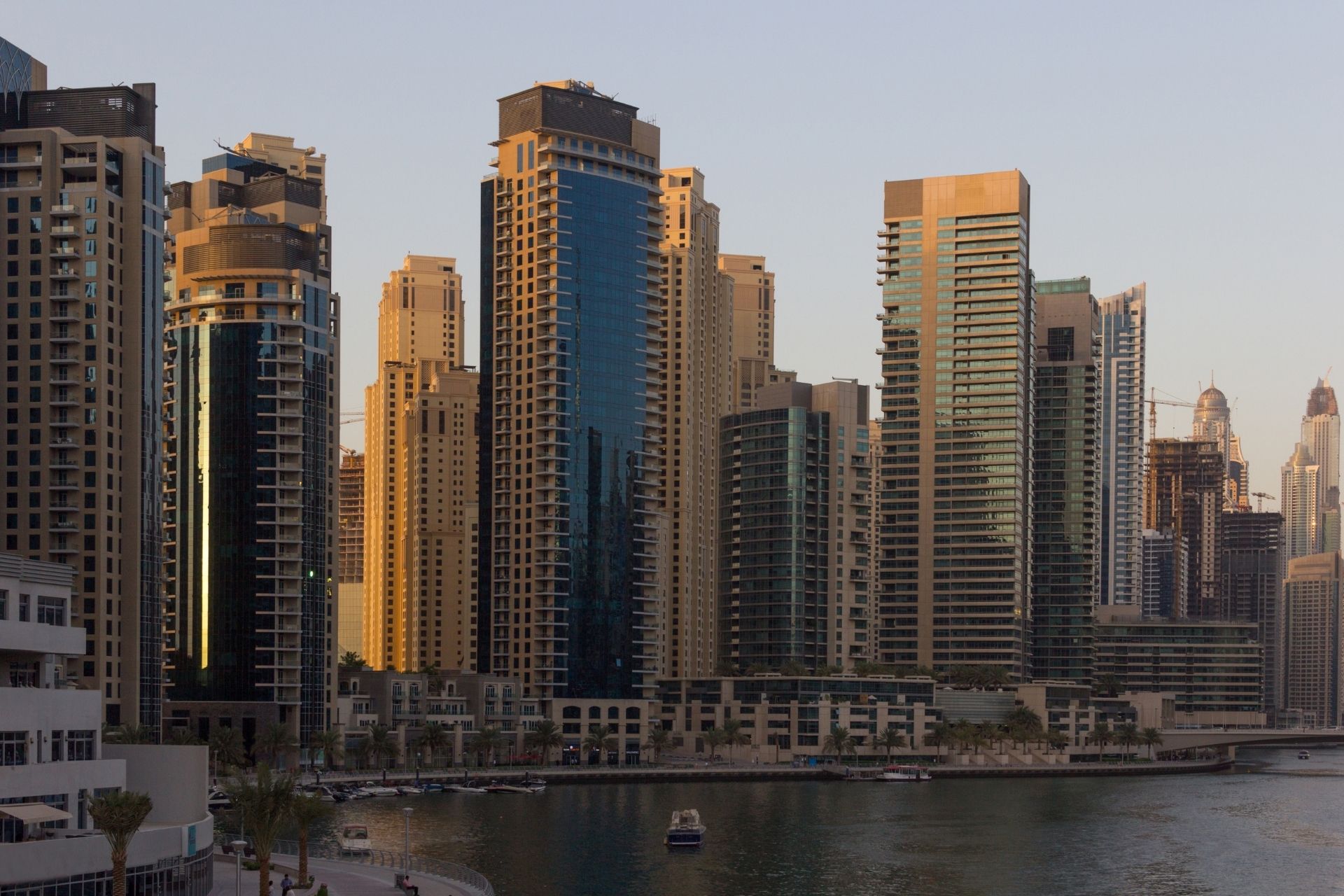 Investing in Dubai Property: Long-Term vs. Short-Term Perspective